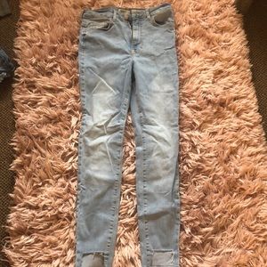 FOREVER 21 HIGH WAISTED JEANS